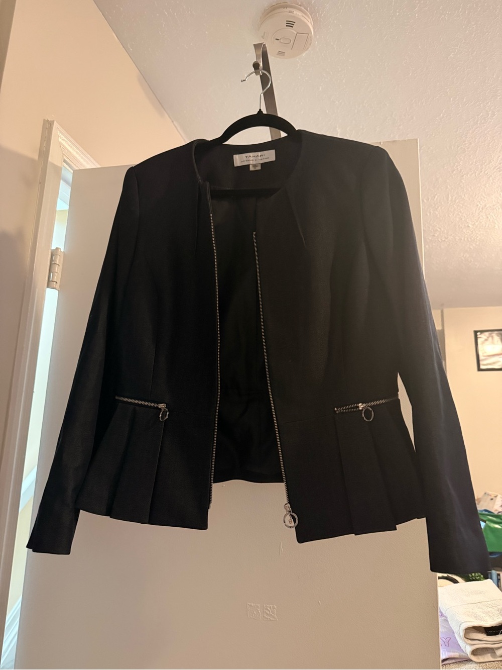Tahari ASL Black Zip-Pocket Peplum Jacket